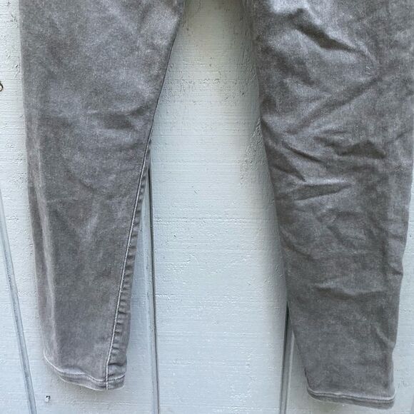 Penshoppe Denimlab Jeans - Picture 8 of 9